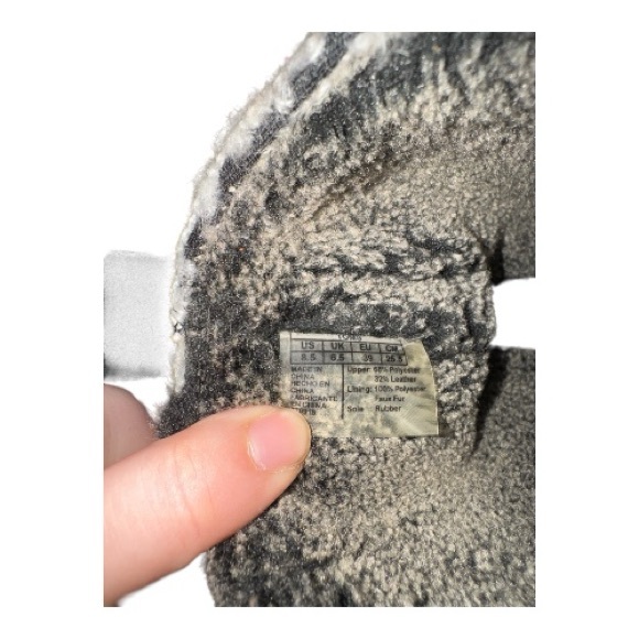 Stylish Black and White Women's Boots - Picture 7 of 8